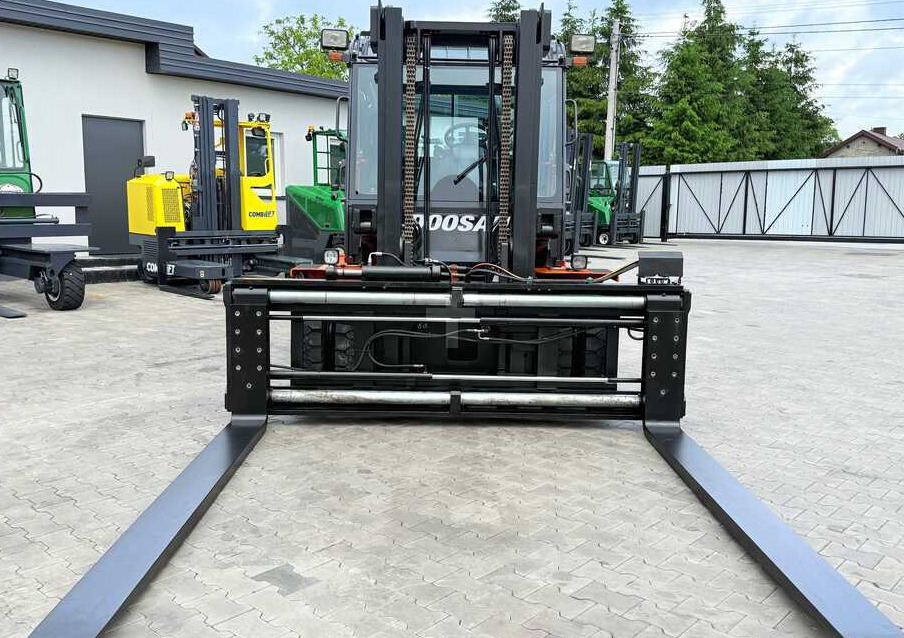 Doosan DOOSAN / DUPLEX 3000MM / SIDE SHIFT / FORK POSITIONER / 2500MM FORKS / 7000KG / CABIN / LIKE NEW - Dieselstapler: das Bild 2 Doosan DOOSAN / DUPLEX 3000MM / SIDE SHIFT / FORK POSITIONER / 2500MM FORKS / 7000KG / CABIN / LIKE NEW - Dieselstapler: das Bild 2
