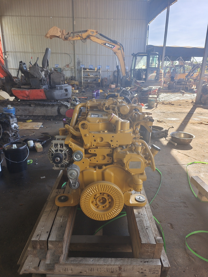 CATERPILLAR C7.1 - Motor für Bagger: das Bild 3 CATERPILLAR C7.1 - Motor für Bagger: das Bild 3