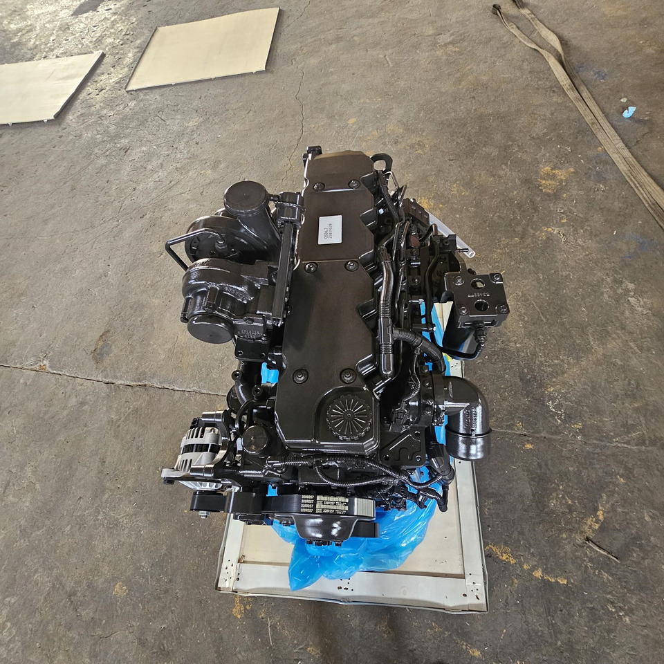 CUMMINS QSB6.7 - Motor für Bagger: das Bild 1 CUMMINS QSB6.7 - Motor für Bagger: das Bild 1