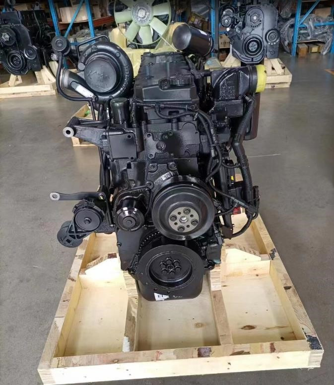 CUMMINS QSB6.7 - Motor für Bagger: das Bild 2 CUMMINS QSB6.7 - Motor für Bagger: das Bild 2