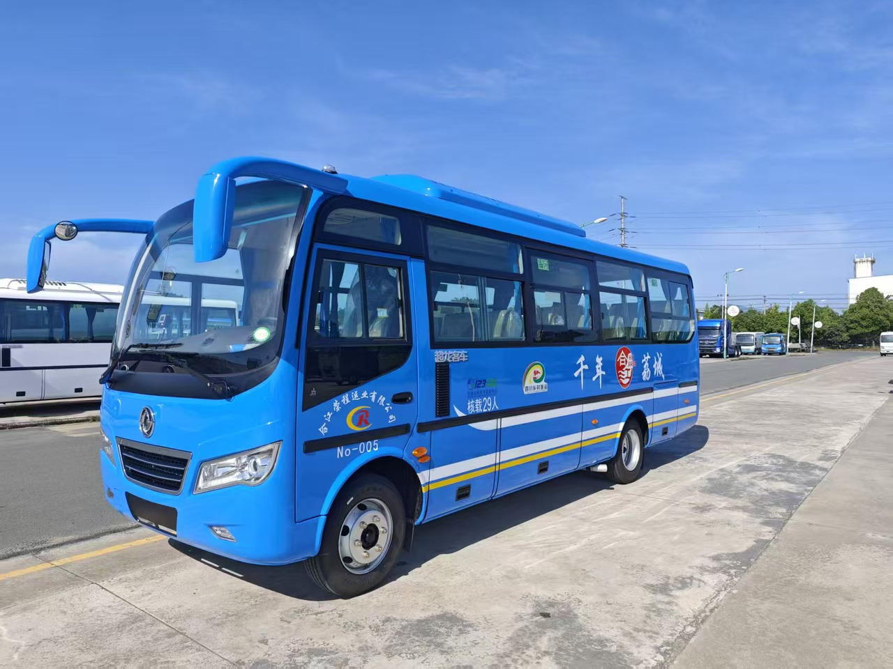 DONGFENG CNG 30 seats - Reisebus: das Bild 2 DONGFENG CNG 30 seats - Reisebus: das Bild 2
