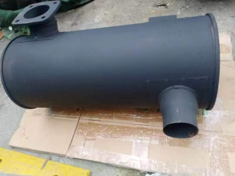 Factory price MUFFLER 6151-11-8530 6151118530 for KOMATSU S6D125 WA470 - Schalldämpfer für Bagger: das Bild 1 Factory price MUFFLER 6151-11-8530 6151118530 for KOMATSU S6D125 WA470 - Schalldämpfer für Bagger: das Bild 1