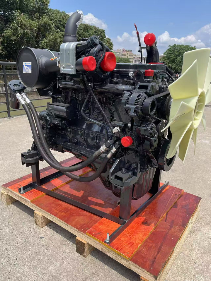 KOMATSU 6D107E-1 - Motor für Bagger: das Bild 5 KOMATSU 6D107E-1 - Motor für Bagger: das Bild 5