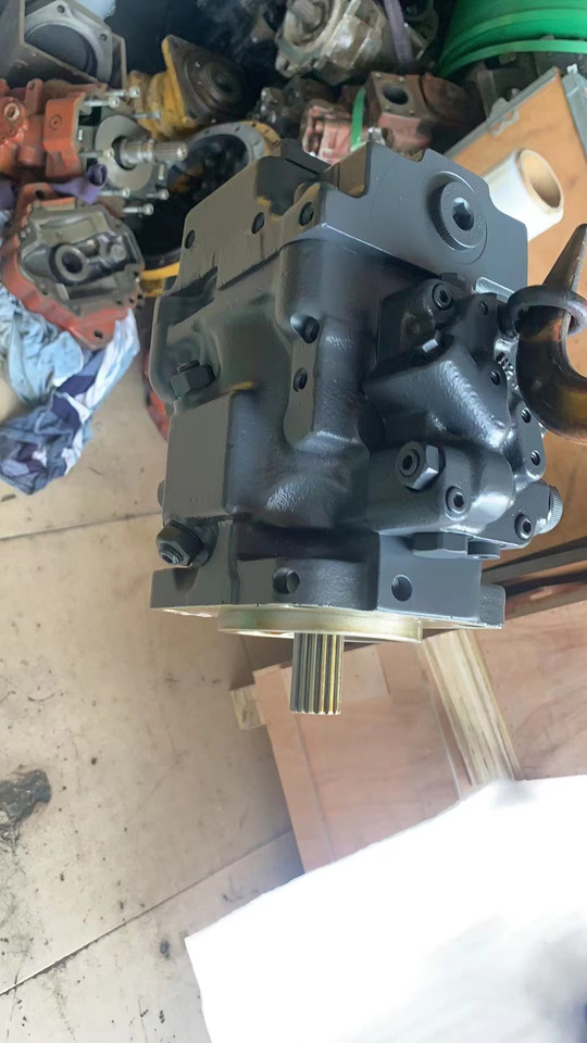 KOMATSU 708-1t-00540 - Hydraulikpumpe für Bulldozer: das Bild 2 KOMATSU 708-1t-00540 - Hydraulikpumpe für Bulldozer: das Bild 2