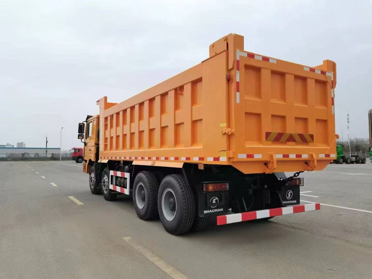 SHACMAN F3000,8×4 - Kipper: das Bild 3 SHACMAN F3000,8×4 - Kipper: das Bild 3