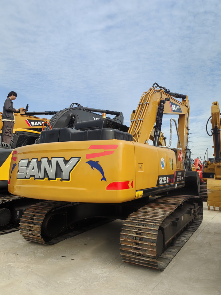 SANY used original high quality excavator SANY SY235C - Baumaschine: das Bild 1 SANY used original high quality excavator SANY SY235C - Baumaschine: das Bild 1