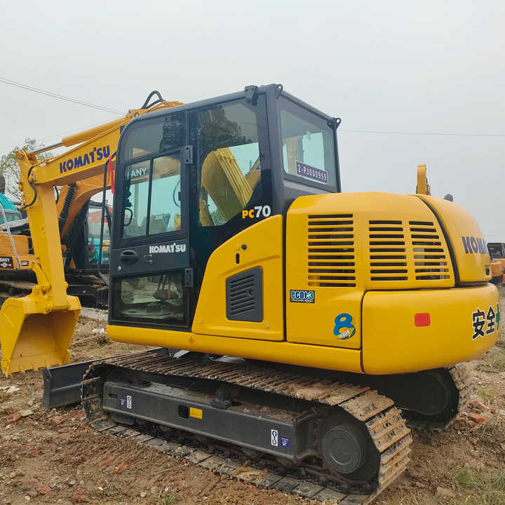 Cheap Used Komatsu PC70-8 Crawler Excavator with High Efficiency Used Heavy M achinery Komatsu PC70-8 Digger Cheap for Sale - Kettenbagger: das Bild 2 Cheap Used Komatsu PC70-8 Crawler Excavator with High Efficiency Used Heavy M achinery Komatsu PC70-8 Digger Cheap for Sale - Kettenbagger: das Bild 2