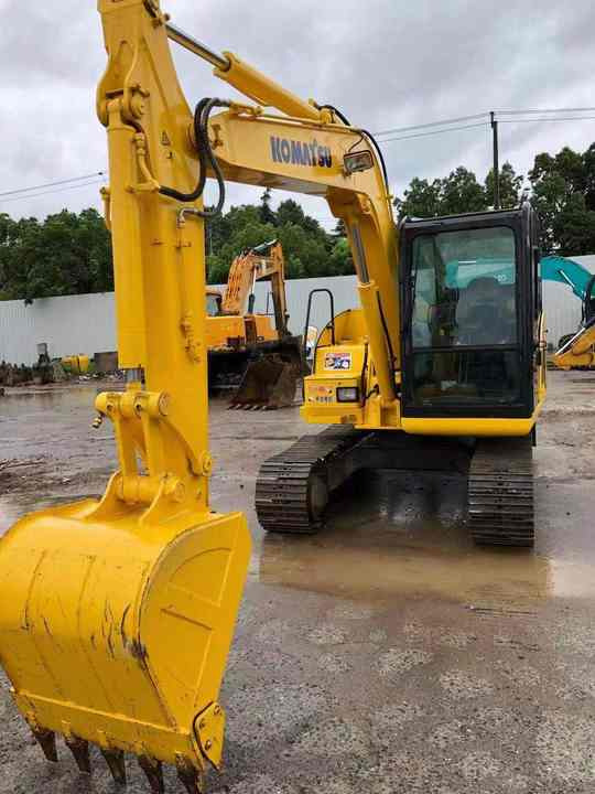 Cheap Used Komatsu PC70-8 Crawler Excavator with High Efficiency Used Heavy Machinery K omatsu PC70-8 Digger Cheap for Sale - Kettenbagger: das Bild 3 Cheap Used Komatsu PC70-8 Crawler Excavator with High Efficiency Used Heavy Machinery K omatsu PC70-8 Digger Cheap for Sale - Kettenbagger: das Bild 3