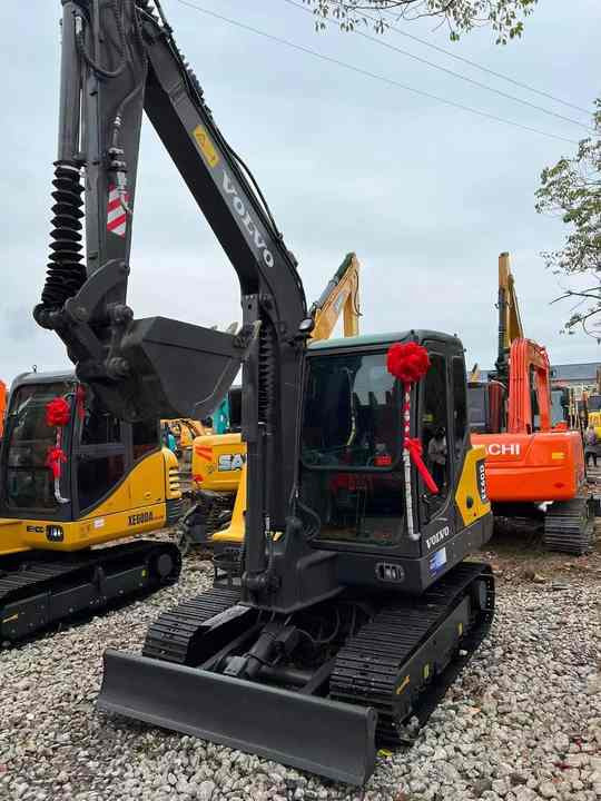 China Brand Used Volvo EC60D Mini Excavator 6ton Crawler Earth Digger Machine for Sale - Kettenbagger: das Bild 2 China Brand Used Volvo EC60D Mini Excavator 6ton Crawler Earth Digger Machine for Sale - Kettenbagger: das Bild 2