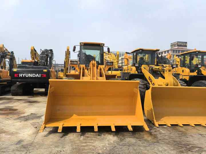 China Famous Brand LiuGong Medium-sized Used Wheel Loader LiuGong 856N Loader for Earthmoving, Mining, Construction for Sale - Radlader: das Bild 3 China Famous Brand LiuGong Medium-sized Used Wheel Loader LiuGong 856N Loader for Earthmoving, Mining, Construction for Sale - Radlader: das Bild 3