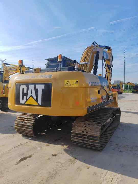 Durable Second Hand Machine Original Used Caterpillar Excavator CAT 330D2 USED 329D2 320D2 325D 315D Excavator - Kettenbagger: das Bild 3 Durable Second Hand Machine Original Used Caterpillar Excavator CAT 330D2 USED 329D2 320D2 325D 315D Excavator - Kettenbagger: das Bild 3