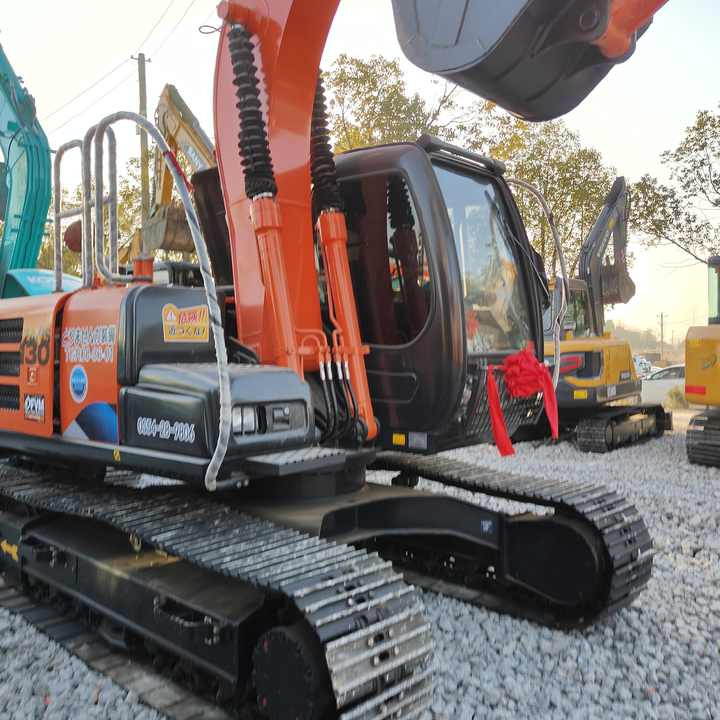 Japan Original Hitachi ZX130 Crawler Excavator Perfect for Various Projects Available Used Excavators for Sale - Kettenbagger: das Bild 2 Japan Original Hitachi ZX130 Crawler Excavator Perfect for Various Projects Available Used Excavators for Sale - Kettenbagger: das Bild 2
