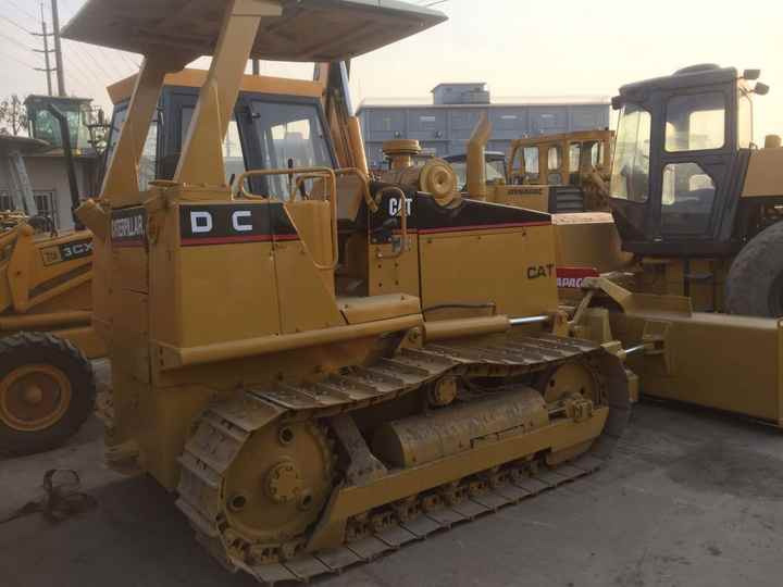 Mini CAT Bulldozer D3c D3 D3k D3m D4h D4m D4k D5h D5g D5k D5m Used Bulldozer with Ripper for Sale - Bulldozer: das Bild 5 Mini CAT Bulldozer D3c D3 D3k D3m D4h D4m D4k D5h D5g D5k D5m Used Bulldozer with Ripper for Sale - Bulldozer: das Bild 5