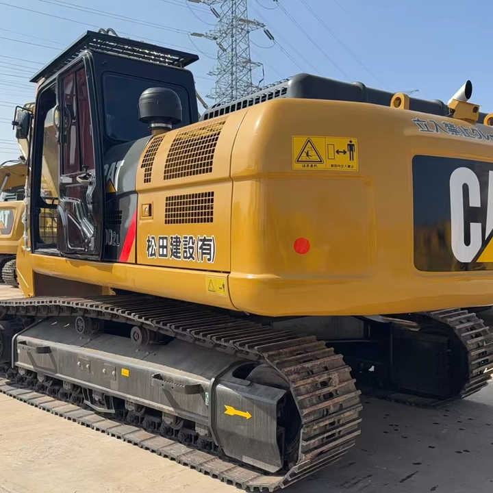 Used CAT330D2L Model Excavator Second Hand Machine Popular Brand JAPAN CAT Hydraulic Machinery - Bagger: das Bild 1 Used CAT330D2L Model Excavator Second Hand Machine Popular Brand JAPAN CAT Hydraulic Machinery - Bagger: das Bild 1