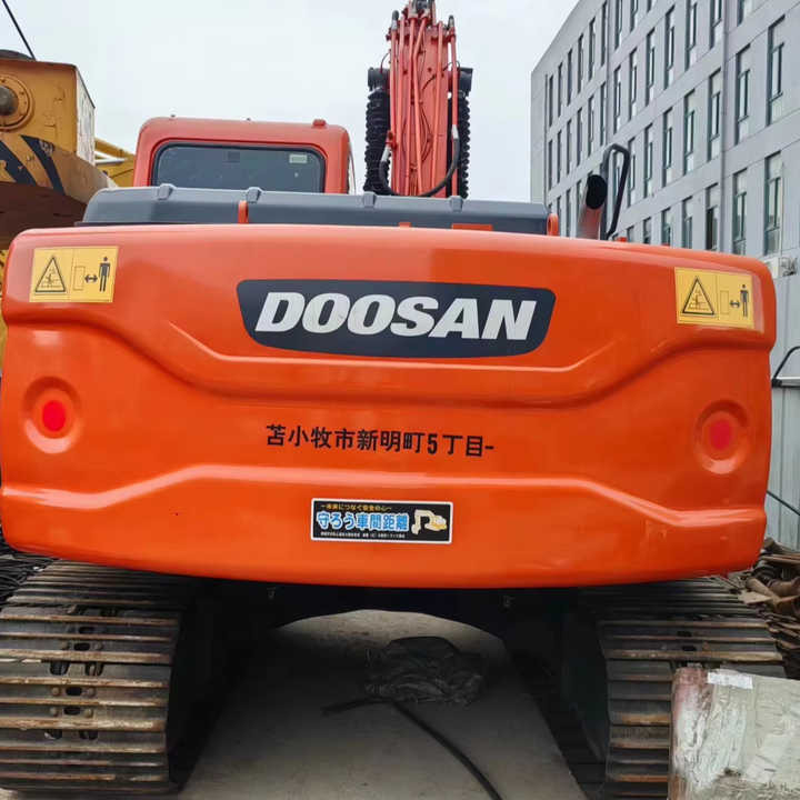 Used Digger DOOSAN DX140 Construction Machinery Construction Digger Used DOOSAN DX140 Cheap Excavator - Kettenbagger: das Bild 1 Used Digger DOOSAN DX140 Construction Machinery Construction Digger Used DOOSAN DX140 Cheap Excavator - Kettenbagger: das Bild 1
