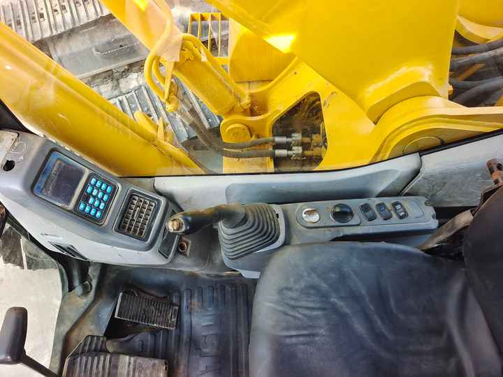 Used Good Quality Japan Original PC200-7 in Good Condition PC200-7 Komatsu - Kettenbagger: das Bild 4 Used Good Quality Japan Original PC200-7 in Good Condition PC200-7 Komatsu - Kettenbagger: das Bild 4