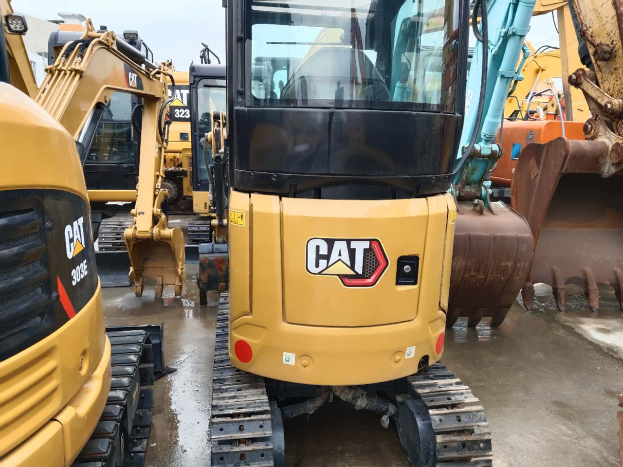CATERPILLAR 302 - Minibagger: das Bild 1 CATERPILLAR 302 - Minibagger: das Bild 1