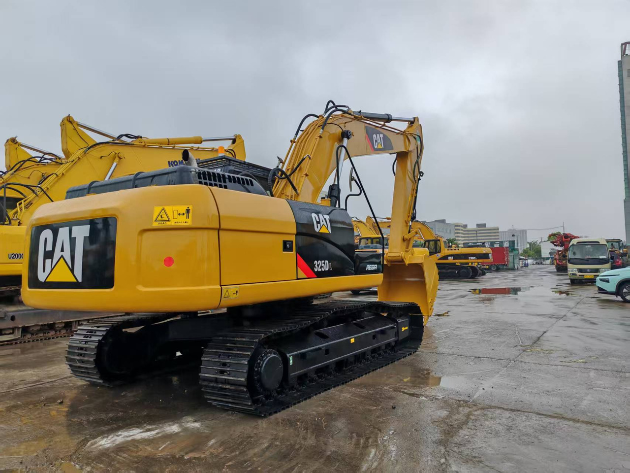 CATERPILLAR 325D - Kettenbagger: das Bild 4 CATERPILLAR 325D - Kettenbagger: das Bild 4