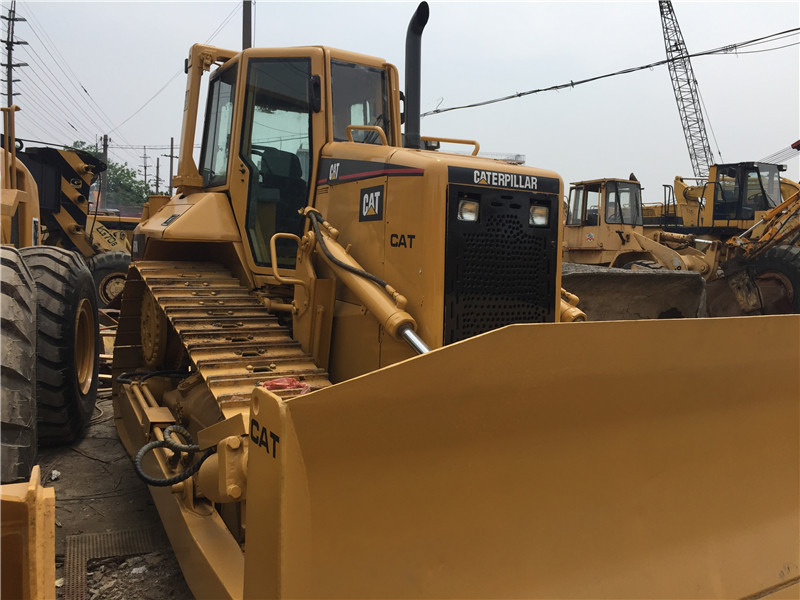 CATERPILLAR D6N - Bulldozer: das Bild 3 CATERPILLAR D6N - Bulldozer: das Bild 3
