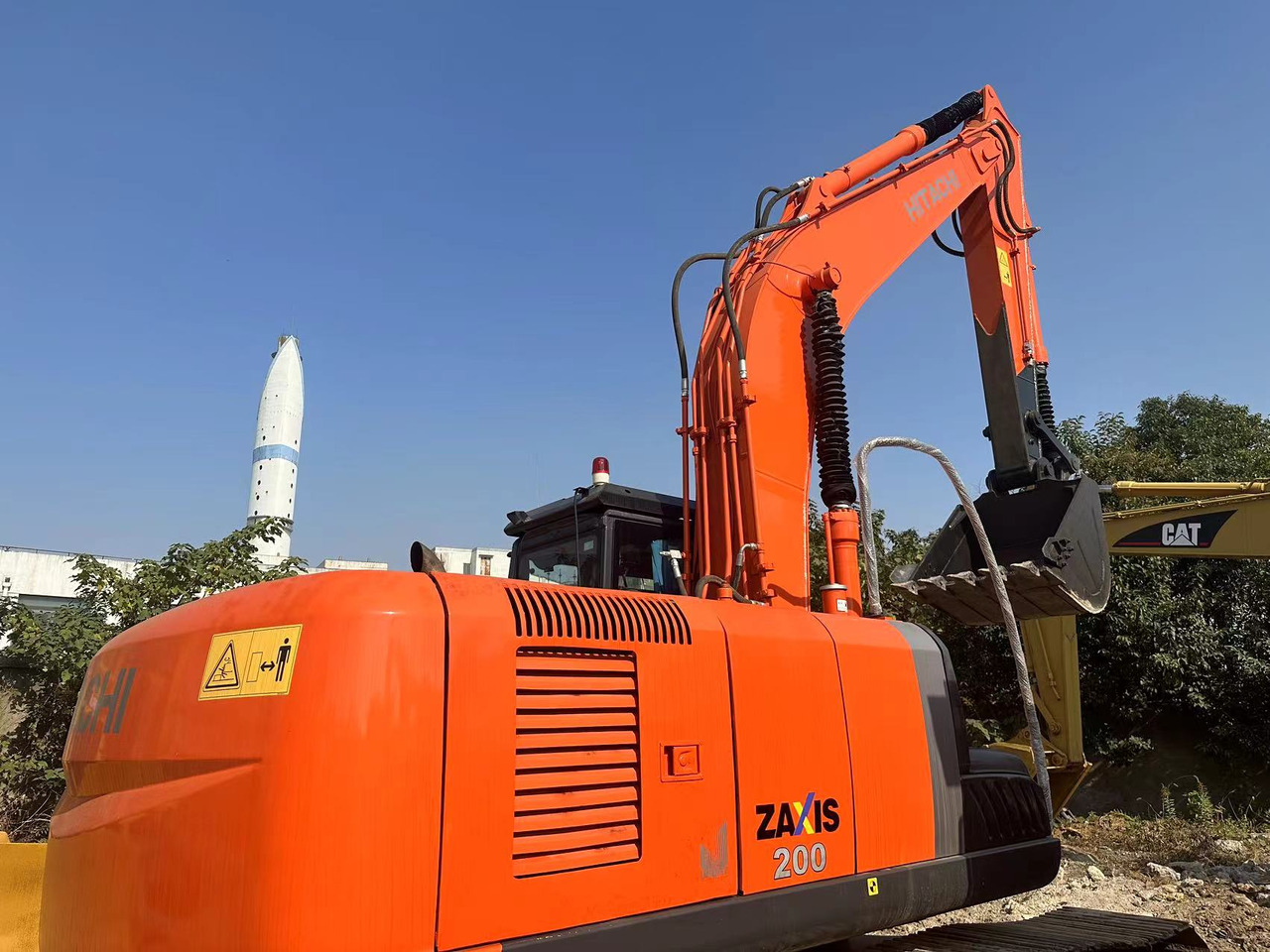 HITACHI ZX200-3 - Kettenbagger: das Bild 3 HITACHI ZX200-3 - Kettenbagger: das Bild 3