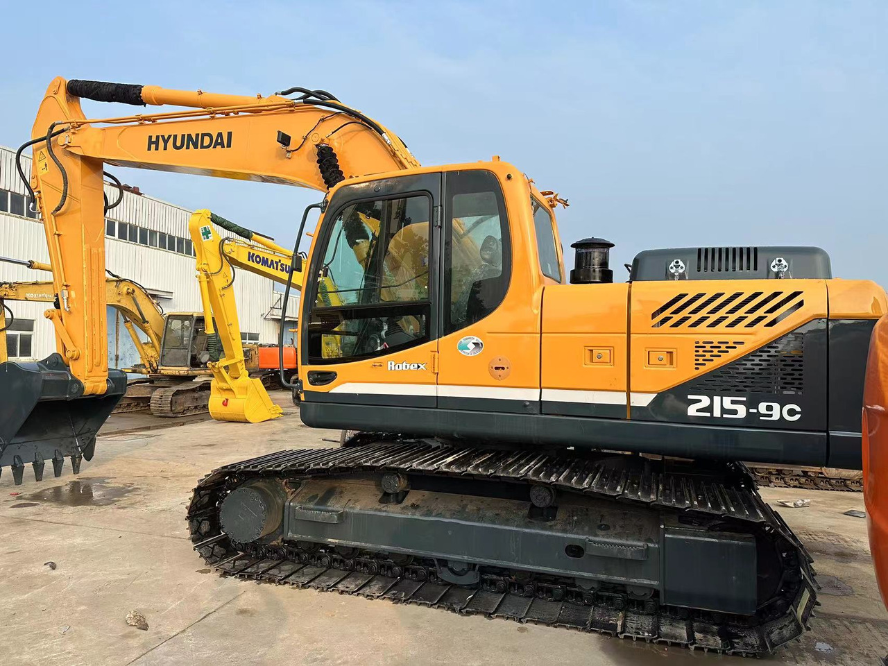 HYUNDAI R215-9C - Kettenbagger: das Bild 2 HYUNDAI R215-9C - Kettenbagger: das Bild 2