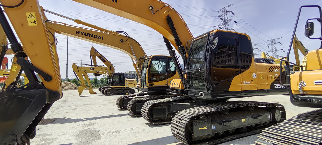 HYUNDAI R215-9T - Kettenbagger: das Bild 1 HYUNDAI R215-9T - Kettenbagger: das Bild 1