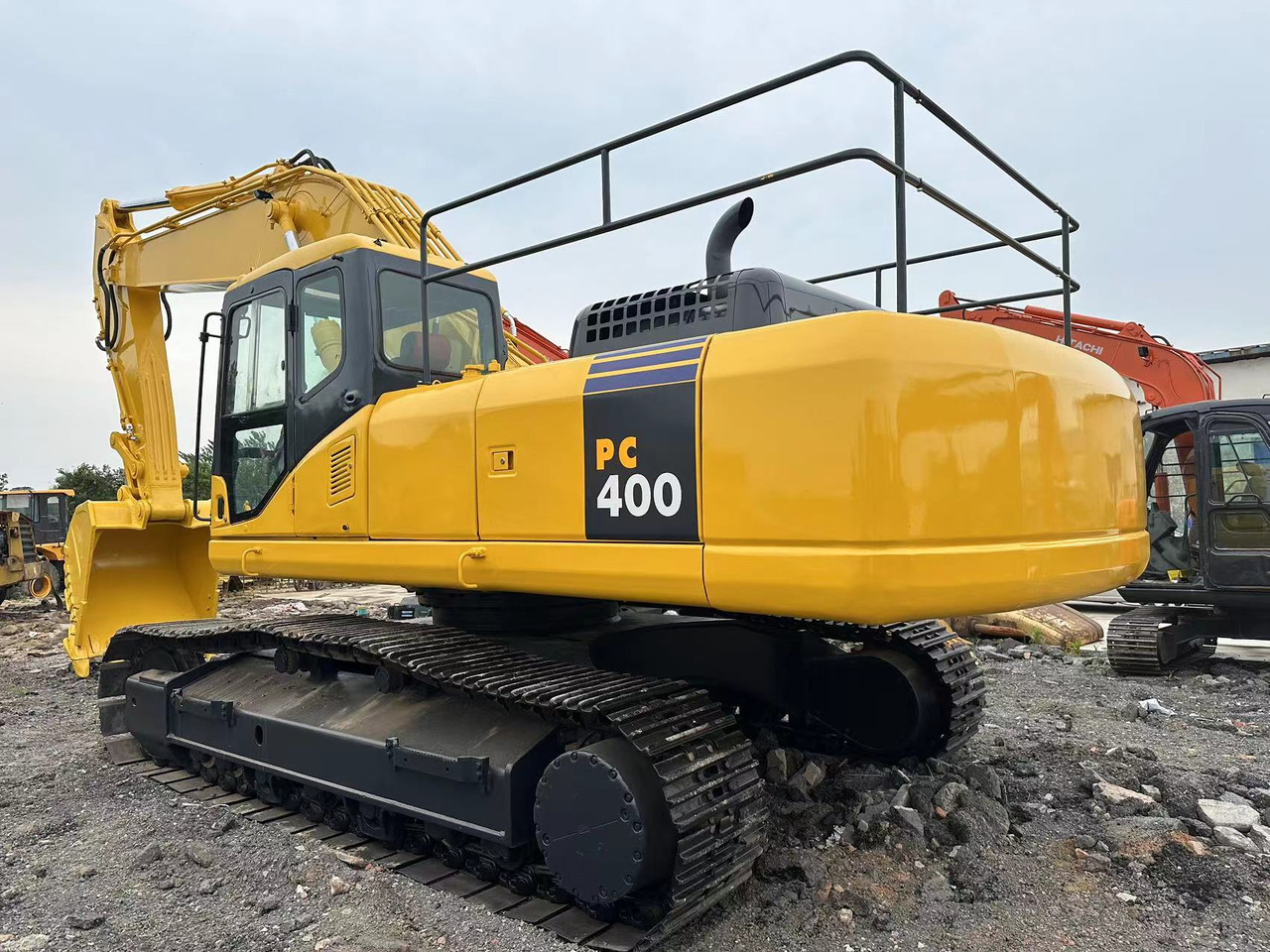KOMATSU PC400-7 - Kettenbagger: das Bild 2 KOMATSU PC400-7 - Kettenbagger: das Bild 2