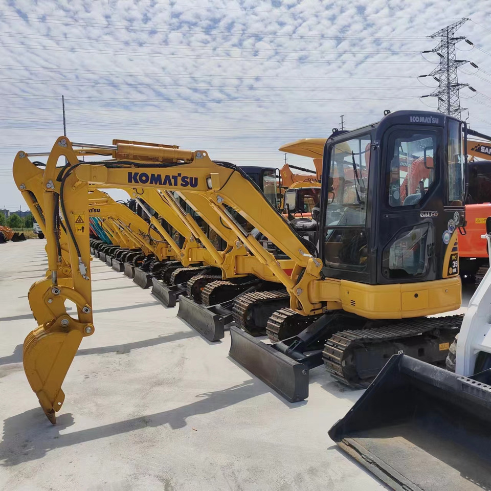 KOMATSU PC55MR - Kettenbagger: das Bild 5 KOMATSU PC55MR - Kettenbagger: das Bild 5