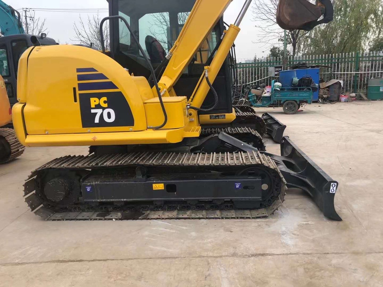 KOMATSU PC70-8 - Kettenbagger: das Bild 3 KOMATSU PC70-8 - Kettenbagger: das Bild 3