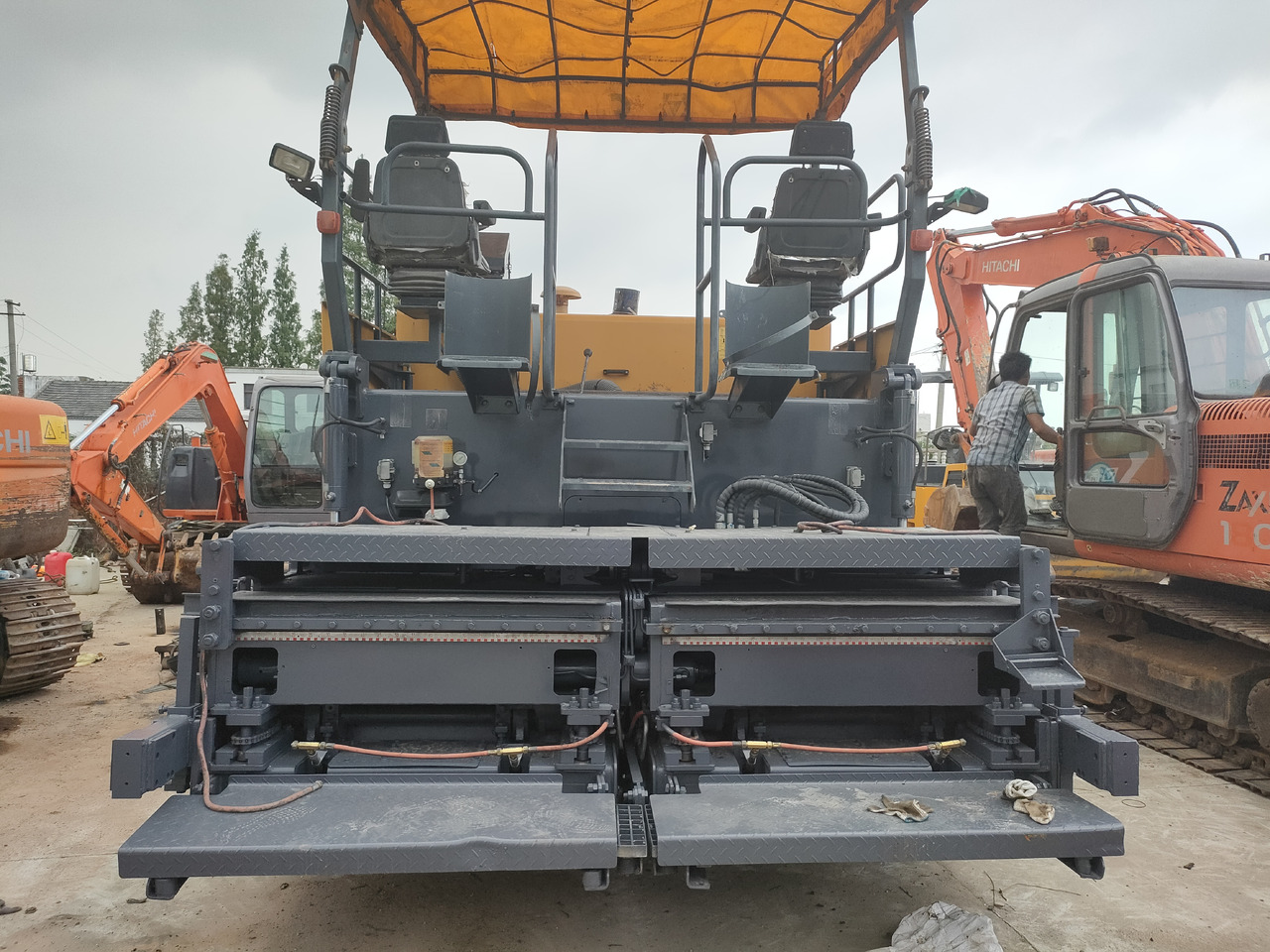 XCMG RP602L - Asphaltfertiger/ Straßenfertiger: das Bild 3 XCMG RP602L - Asphaltfertiger/ Straßenfertiger: das Bild 3