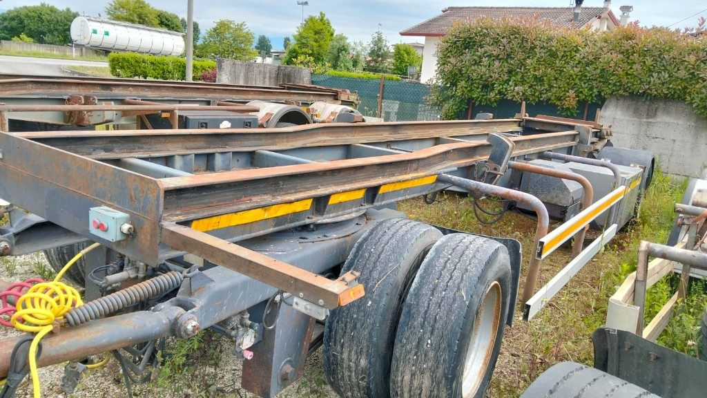 CARDI RIMORCHIO CARDI SCARRABILE PNEUMATICO - Abrollanhänger/ Absetzanhänger: das Bild 2 CARDI RIMORCHIO CARDI SCARRABILE PNEUMATICO - Abrollanhänger/ Absetzanhänger: das Bild 2