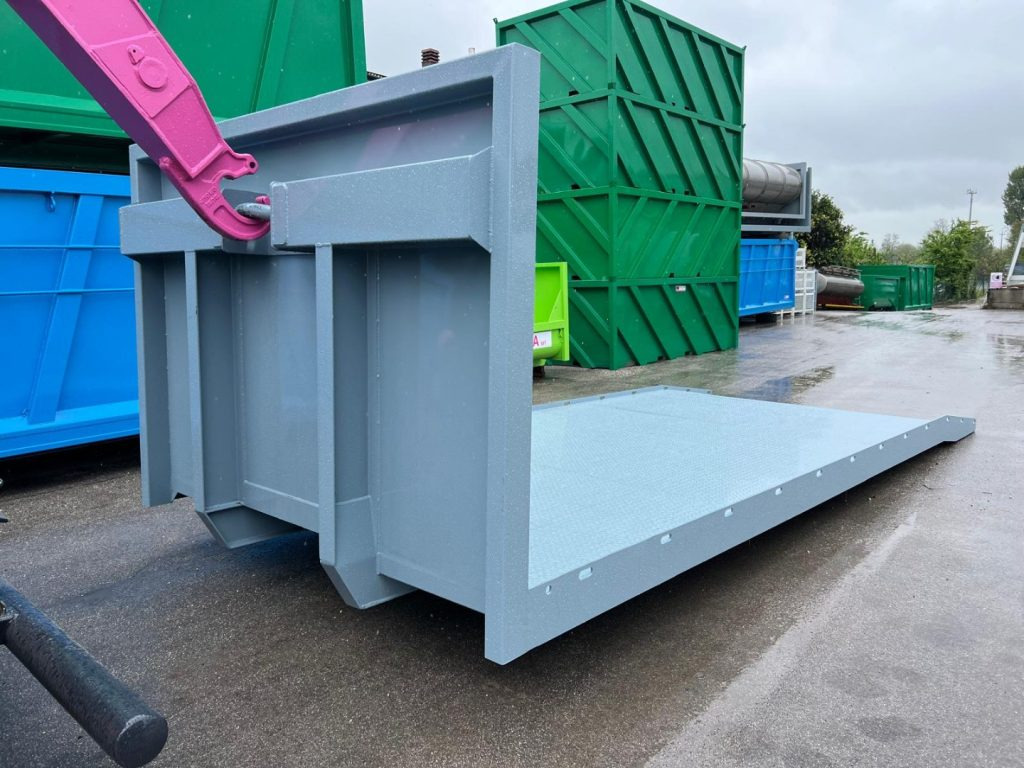 CONTAINER A PIANALE SENZA SPONDE CON CODA A ZERO P - Abrollcontainer: das Bild 2 CONTAINER A PIANALE SENZA SPONDE CON CODA A ZERO P - Abrollcontainer: das Bild 2