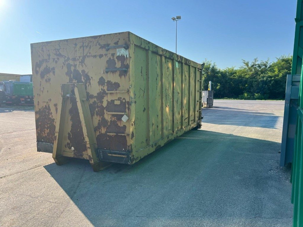 CONTAINER SCARRABILE USATO A CIELO APERTO - Abrollcontainer: das Bild 2 CONTAINER SCARRABILE USATO A CIELO APERTO - Abrollcontainer: das Bild 2