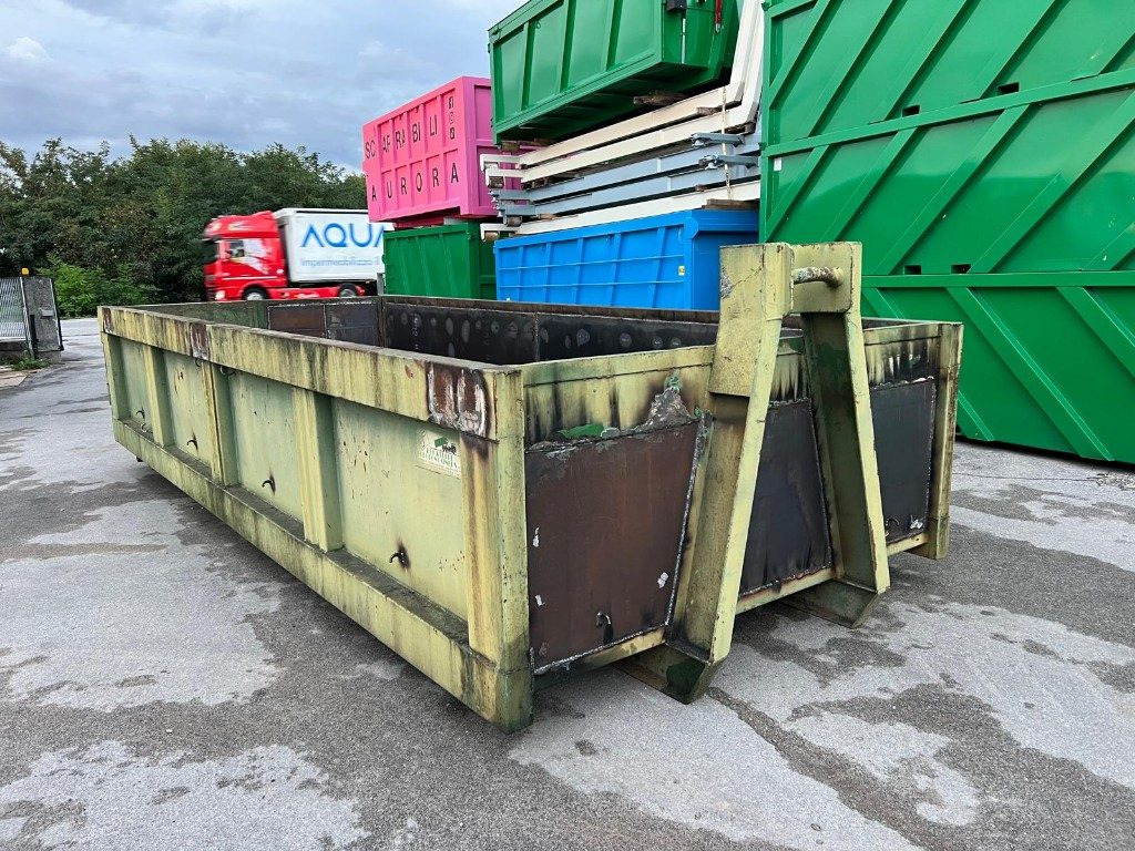 CONTAINER SCARRABILE USATO A CIELO APERTO - Abrollcontainer: das Bild 2 CONTAINER SCARRABILE USATO A CIELO APERTO - Abrollcontainer: das Bild 2