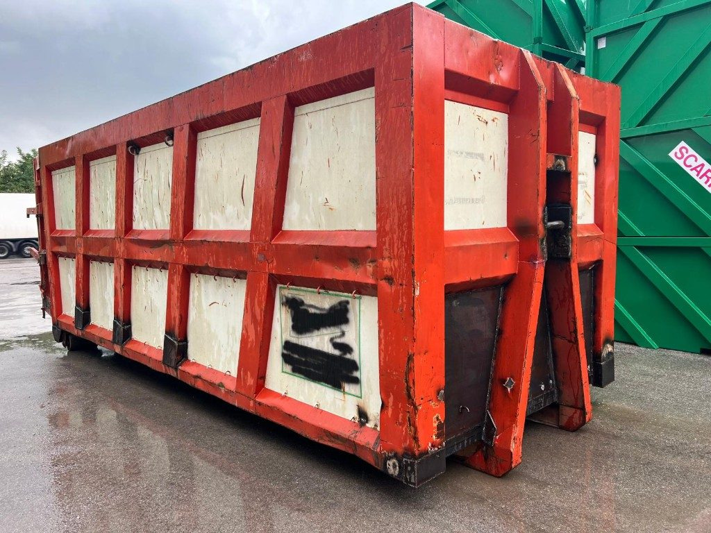 CONTAINER SCARRABILE USATO A CIELO APERTO - Abrollcontainer: das Bild 2 CONTAINER SCARRABILE USATO A CIELO APERTO - Abrollcontainer: das Bild 2