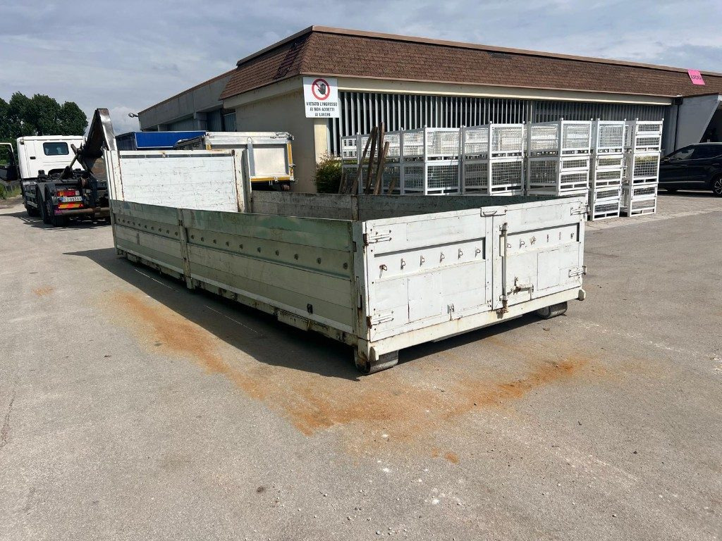 CONTAINER SCARRABILE USATO A PIANALE CON SPONDE - Abrollcontainer: das Bild 3 CONTAINER SCARRABILE USATO A PIANALE CON SPONDE - Abrollcontainer: das Bild 3