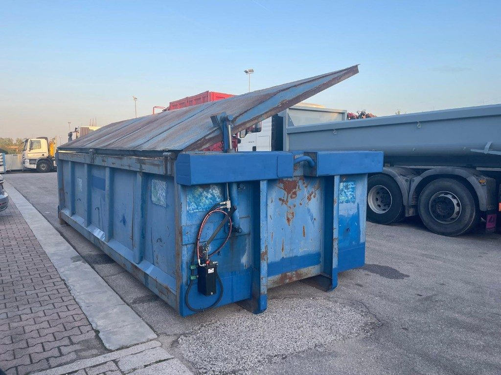 CONTAINER SCARRABILE USATO CON COPERCHIO - Abrollcontainer: das Bild 1 CONTAINER SCARRABILE USATO CON COPERCHIO - Abrollcontainer: das Bild 1