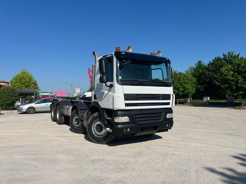 DAF CF85 SCARRABILE - Abrollkipper: das Bild 2 DAF CF85 SCARRABILE - Abrollkipper: das Bild 2