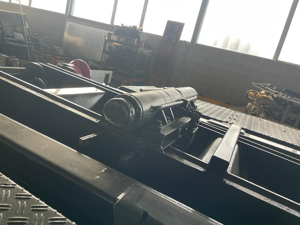 BLOCCAGGIO POSTERIORE INTERNO CON 2 PISTONI - Ersatzteile für LKW: das Bild 3 BLOCCAGGIO POSTERIORE INTERNO CON 2 PISTONI - Ersatzteile für LKW: das Bild 3