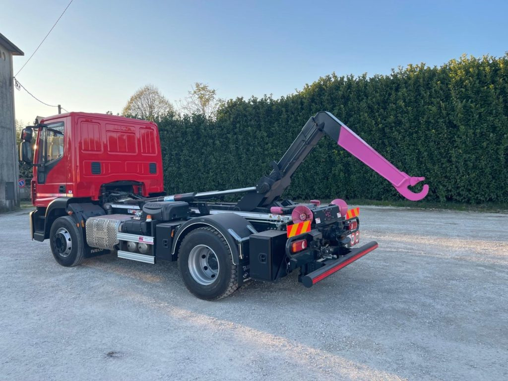 Abrollkipper IVECO EUROCARGO 160E32 CON SCARRABILE NUOVO: das Bild 14
