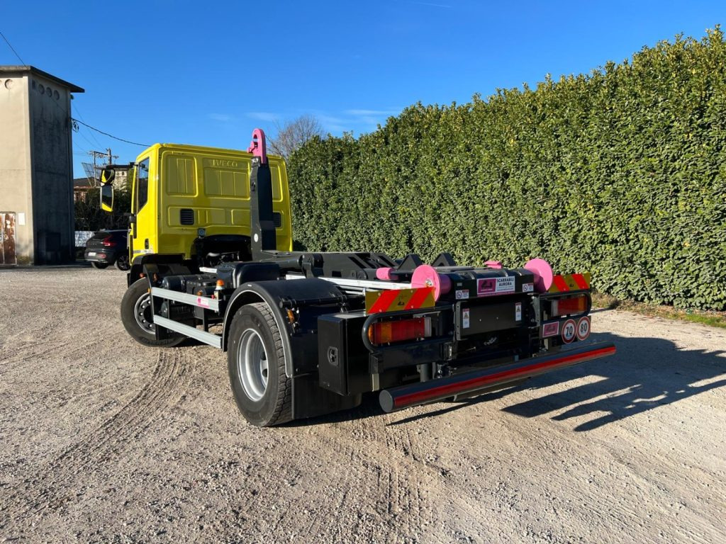 IVECO EUROCARGO 180EL28 SCARRABILE - Abrollkipper: das Bild 5 IVECO EUROCARGO 180EL28 SCARRABILE - Abrollkipper: das Bild 5