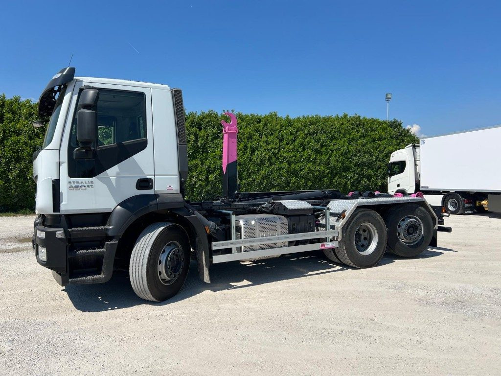 Abrollkipper IVECO STRALIS 460 SCARRABILE: das Bild 10