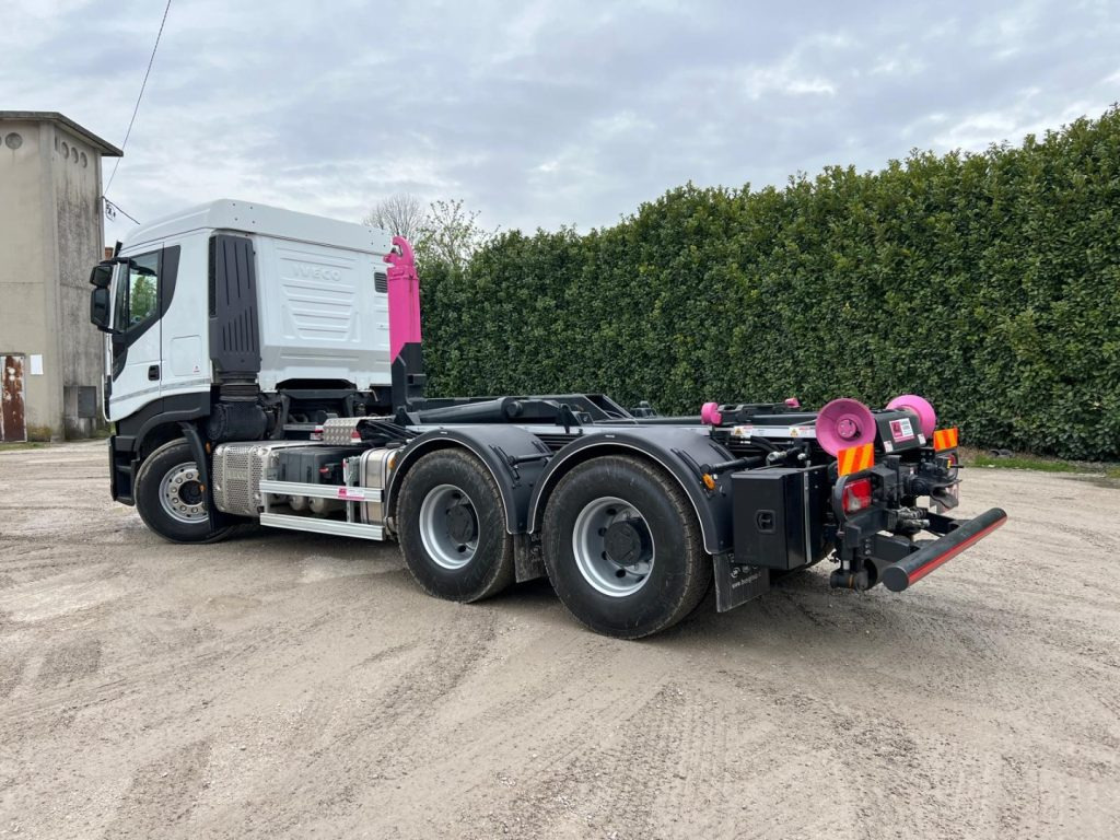 IVECO STRALIS X-WAY 510 TRAKKER SCARRABILE - Abrollkipper: das Bild 3 IVECO STRALIS X-WAY 510 TRAKKER SCARRABILE - Abrollkipper: das Bild 3