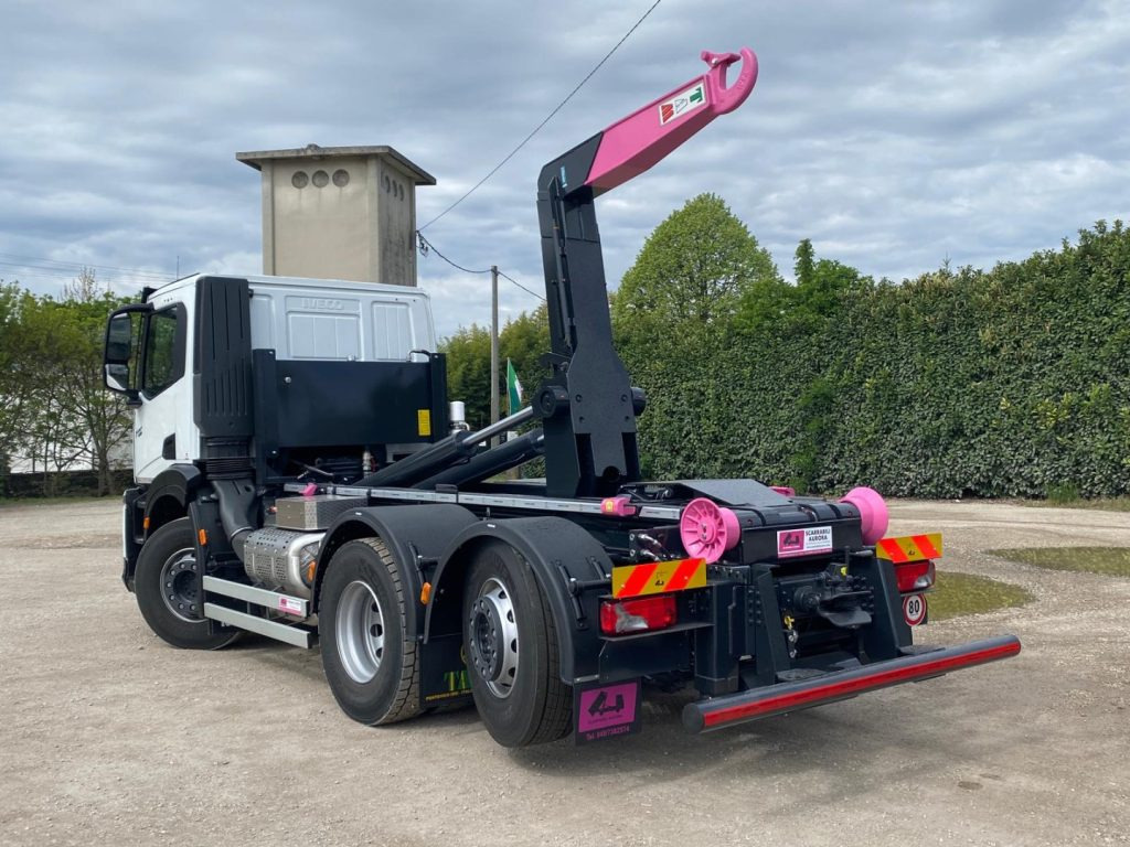 IVECO X-WAY AD280X48Y NUOVO SCARRABILE PASSO 3120 - Abrollkipper: das Bild 4 IVECO X-WAY AD280X48Y NUOVO SCARRABILE PASSO 3120 - Abrollkipper: das Bild 4