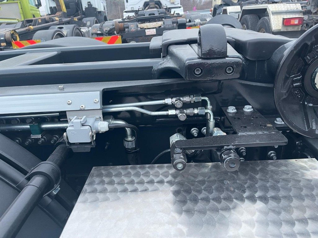 IVECO X-WAY AD350X480YPS SCARRABILE NUOVO - Abrollkipper: das Bild 5 IVECO X-WAY AD350X480YPS SCARRABILE NUOVO - Abrollkipper: das Bild 5