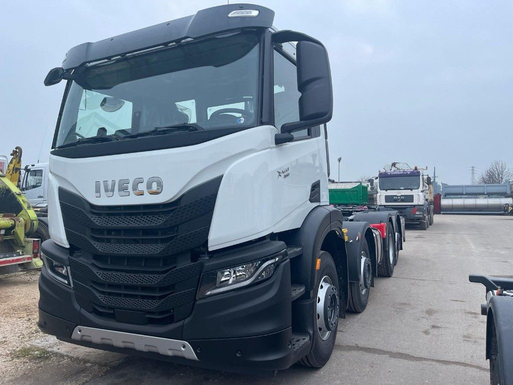 IVECO X-WAY AD350X480YPS SCARRABILE NUOVO - Abrollkipper: das Bild 1 IVECO X-WAY AD350X480YPS SCARRABILE NUOVO - Abrollkipper: das Bild 1