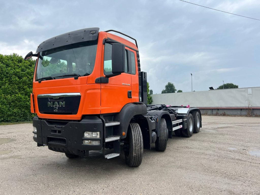 MAN TGS 35.480 SCARRABILE - Abrollkipper: das Bild 2 MAN TGS 35.480 SCARRABILE - Abrollkipper: das Bild 2