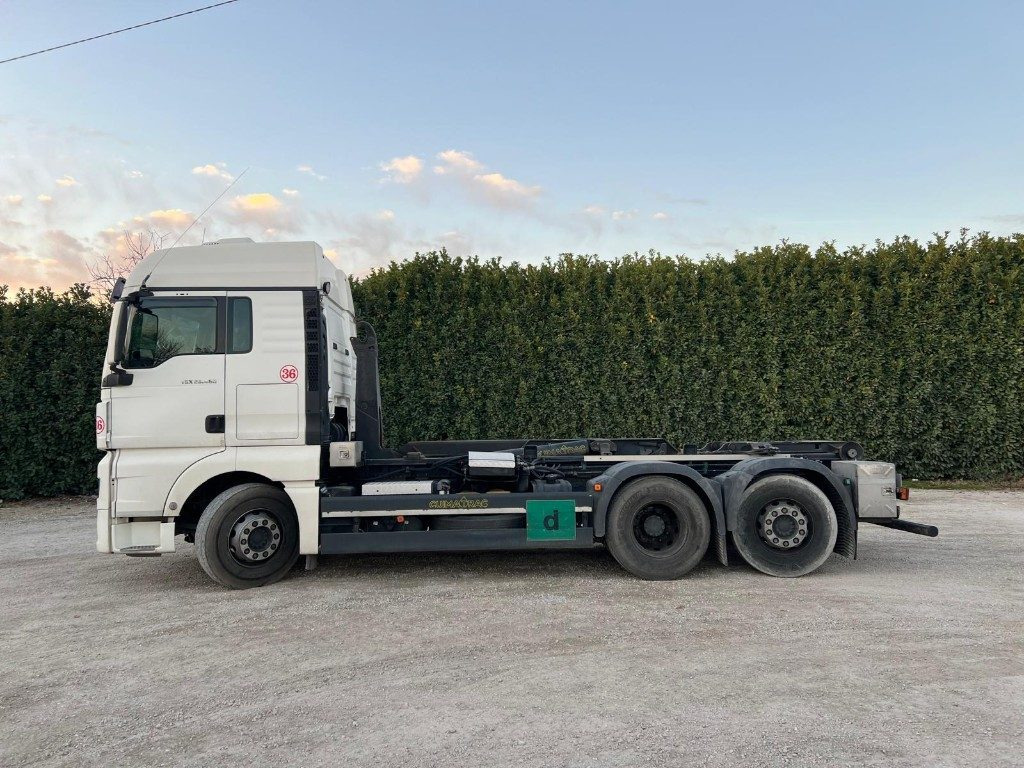 MAN TGX 26.480 USATO SCARRABILE - Abrollkipper: das Bild 3 MAN TGX 26.480 USATO SCARRABILE - Abrollkipper: das Bild 3