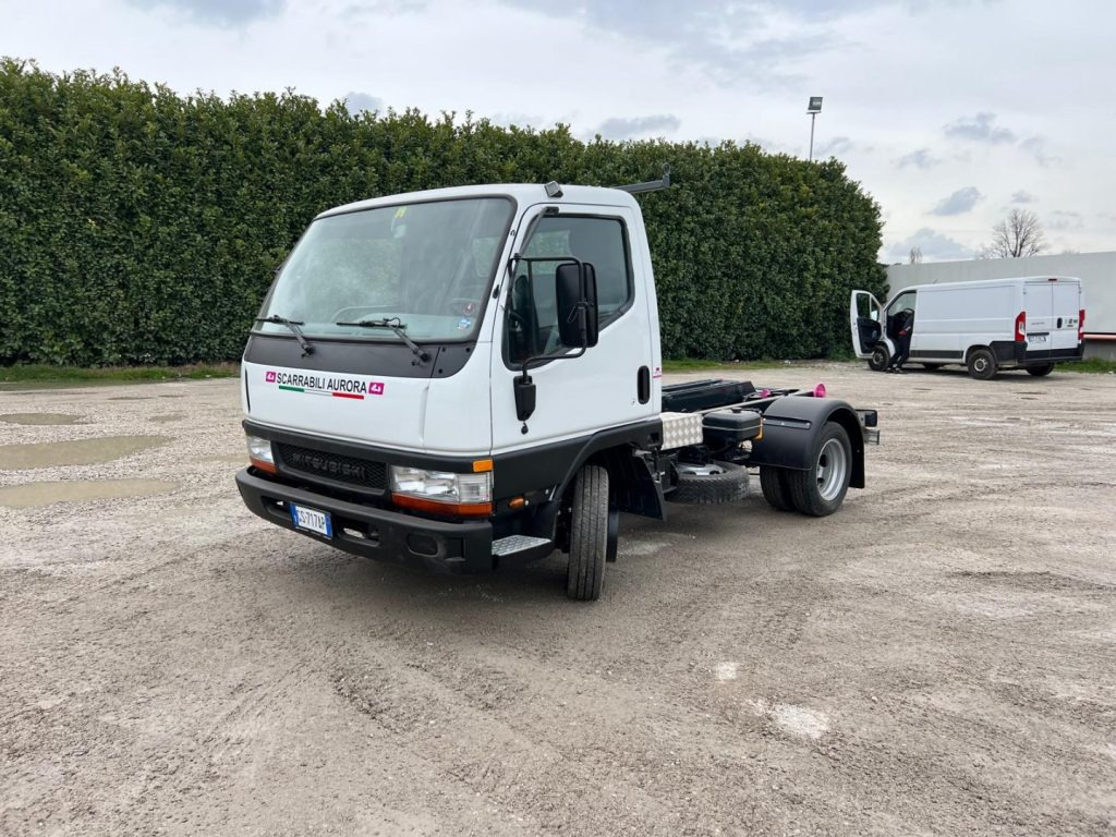 MITSUBISHI CANTER 3.0 SCARRABILE - Abrollkipper: das Bild 1 MITSUBISHI CANTER 3.0 SCARRABILE - Abrollkipper: das Bild 1