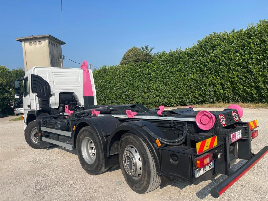 VOLVO FM9 SCARRABILE - Abrollkipper: das Bild 5 VOLVO FM9 SCARRABILE - Abrollkipper: das Bild 5